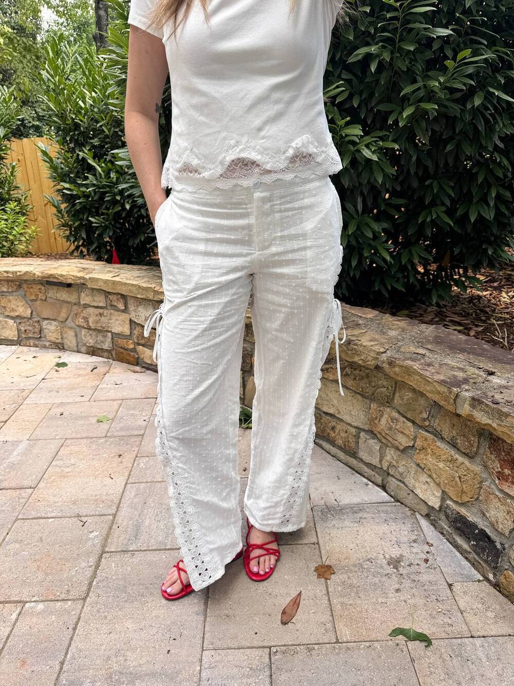 NEW LE LIS sweet escape pants in white
